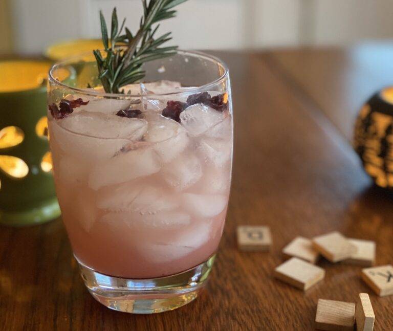 RECIPE: Grapefruit Ginger Fizz