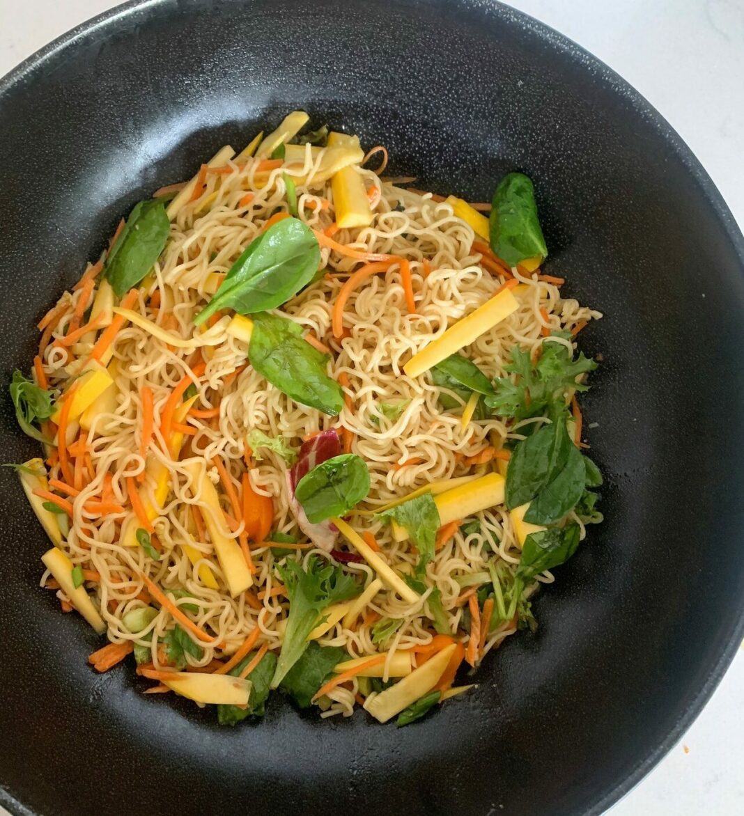 Crispy and Crunchy Noodle Salad recipe